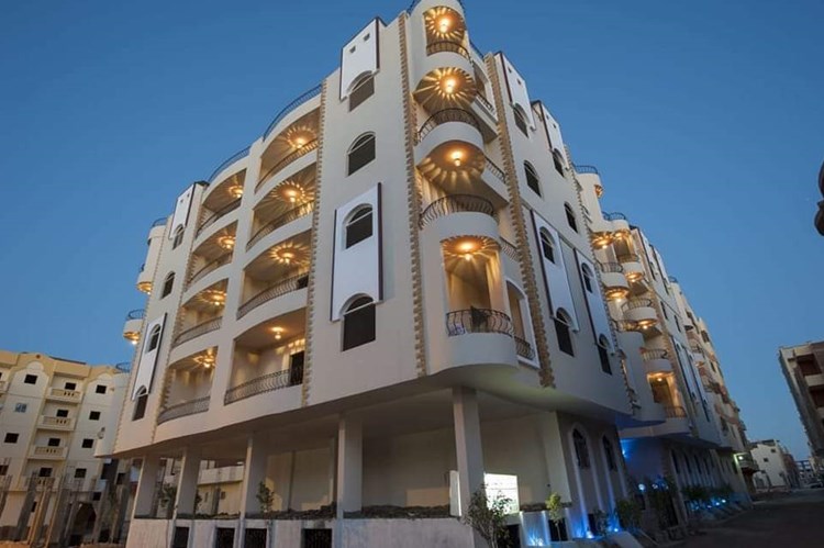 Просторная, новая, трёх-спальная квартира в Хургаде, Эль Ахия в комплексе с бассейном. Рядом с морем