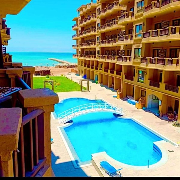 Wohnung in erster Linie zum Verkauf in Hurghada. 1BD-Wohnung mit Meerblick im Elite-Compound Turtles