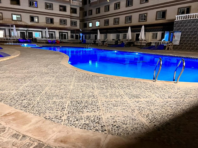 Möblierte und ausgestattete 1BD-Wohnung in Andalusien Arabia Hurghada. Anlage mit Pool, nahe dem Mee