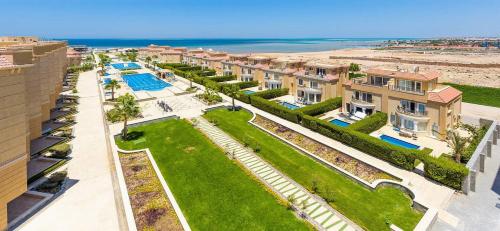 Wohnung zum Verkauf in Selena Bay, Hurghada. Erste Linie, Privatstrand, Schwimmbäder