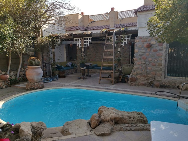 Villa zum Verkauf in Hurghada mit privatem Pool, Garten und Strand