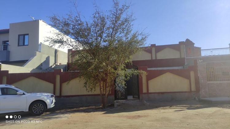 3BD Villa with private pool & beach in Touristic Centre Hurghada | White Box