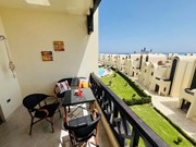 Möbliertes und ausgestattetes 1BD-Apartment im 5-Sterne-Hotel Gravity Sahl Hasheesh in erster Meeres