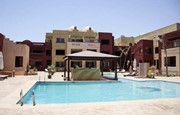 Immobilien in Hurghada. Möblierte, geräumige 2BD-Wohnung in Wohnanlage mit Pool. Zu Fuß zum Meer.