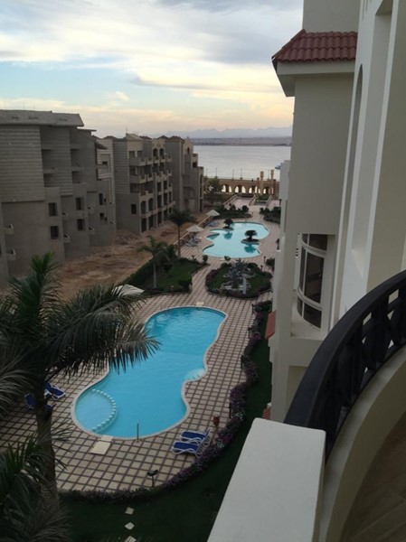 Sea View, spacious, furnished 1BD apartment for sale in Andalous, Sahl Hasheesh. Private beach, pool