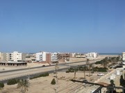 Apartment mit 2 Schlafzimmern und Meerblick in Mubarak 11. In der Nähe des öffentlichen Strandes. Ke