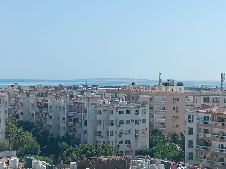 Exklusiv! Erstaunliche Wohnung 160 qm.m mit privatem Dach in Hurghada, Mubarak 2 / Meer & Stadtblick