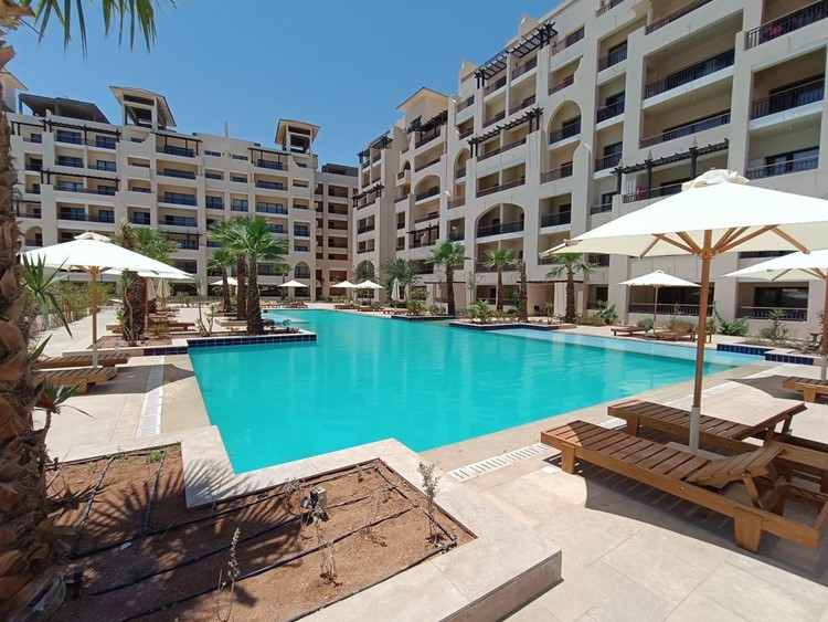 Furnished 2BD apartment in Elite project with pools Al Dau Heights Hurghada. No maintenance fees! 