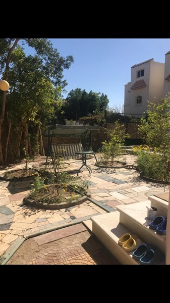 Quarter villa in Mubarak 6. Separate 2 bedrooms apartment with private garden in villa.