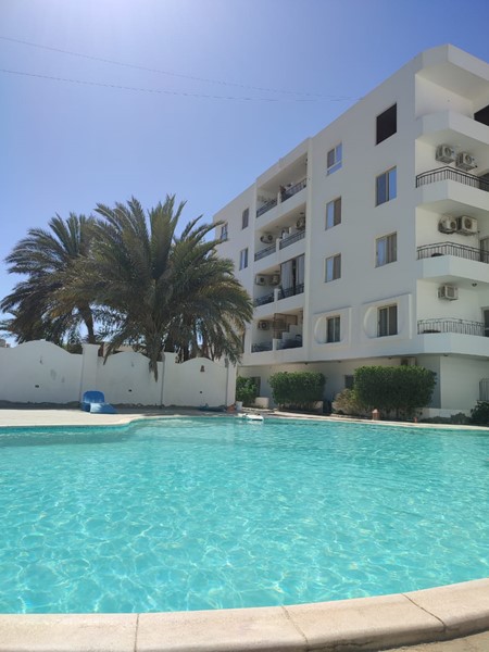 Pool view 1BD apartment in Hurghada, Kawther. Compound Makramia with pool, near the sea