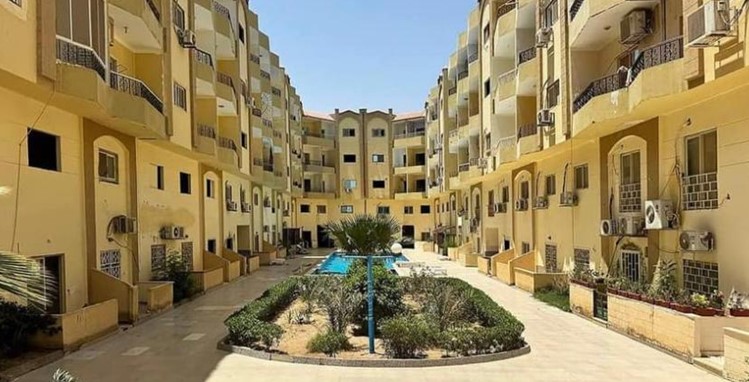 Inexpensive studio in Hurghada for sale front of the sea, compound with pool & security 