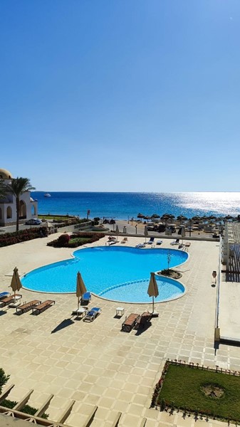 2 Schlafzimmer Wohnung mit direktem Meerblick zum Verkauf in PALM BEACH PIAZZA SAHL HASHEESH