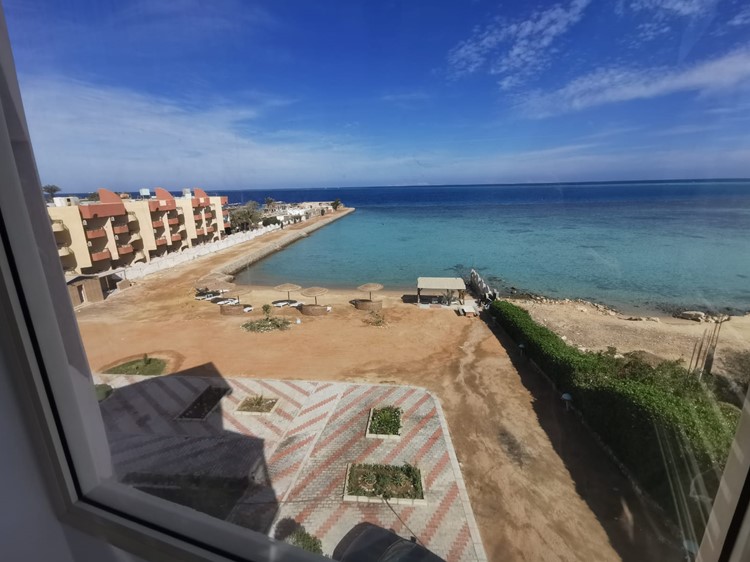 Wonderful sea view, luxury furnished 1BD apartment for sale in Hurghada Arabia with private beach