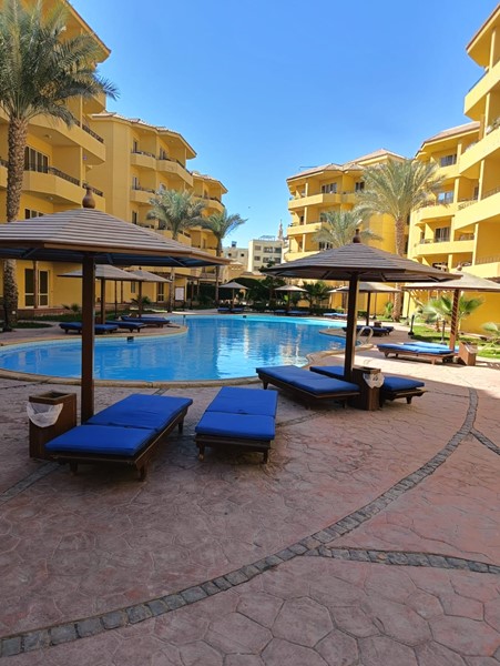 HOT OFFER! Möblierte Wohnung mit einem Schlafzimmer in Elite compound British Resort Hurghada