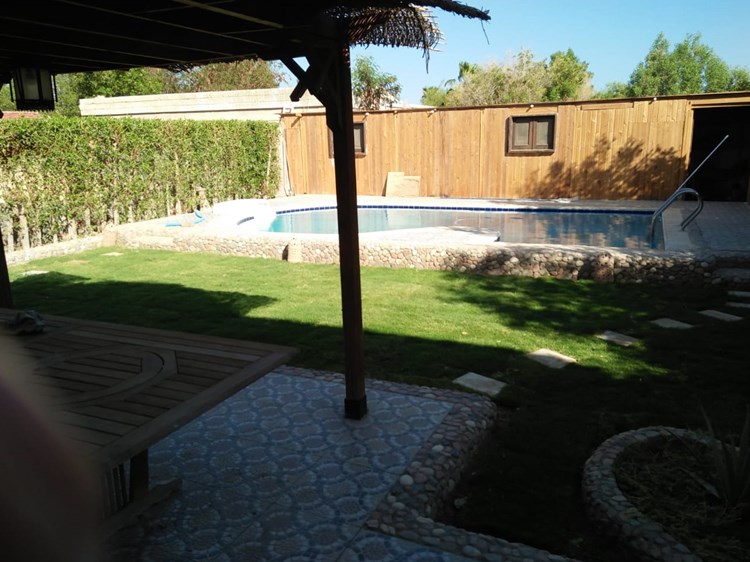 Villa with private pool and beach in Touristic center of Hurghada. Low annual maintenance fees.