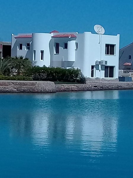 Aden beach. Villa directly near the sea in the center of Hurghada
