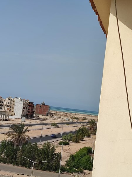Sea view 2BD apartment in Hurghada, Mubarak 11. Close to public free beach. No maintenance fees