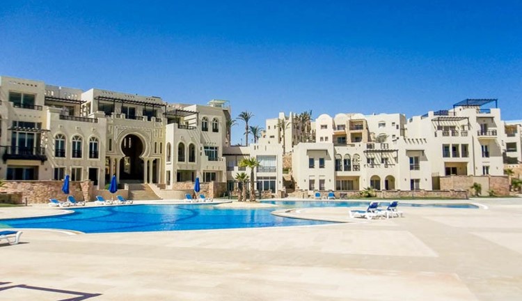 Azzurra Sahl Hasheesh. Full sea view 3BD apartment with private garden in 5* project with beach