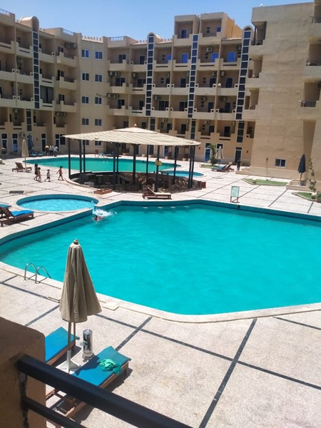 Studio mit Poolblick im Tiba Resort-Komplex mit Pool in Hurghada. Pools, in der Nähe des Meeres