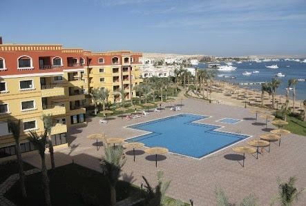 ESPLANADA HURGHADA / PRIVATSTRAND / MEERBLICK EIN-ZIMMER-WOHNUNG ZUM VERKAUF MIT MÖBELN