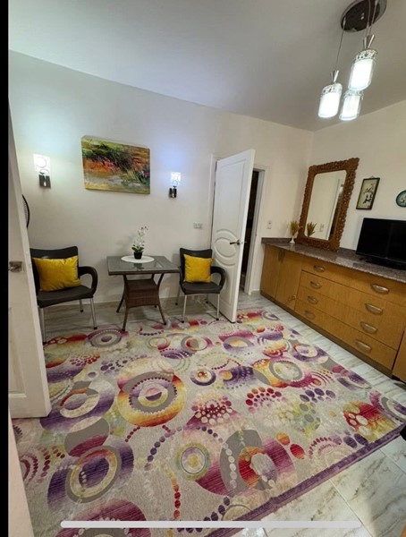 Sehr schöne, möblierte Wohnung mit einem Schlafzimmer zum Verkauf in Hurghada, Bezirk Hadaba