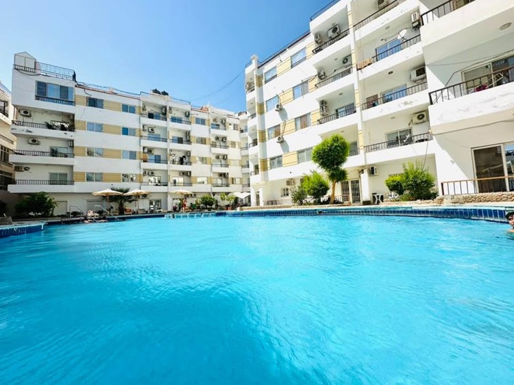 One Bedroom Apartment in Lotos Compound, Old Kawther, Hurghada Near Sea | Size allows 2 bedroom! 