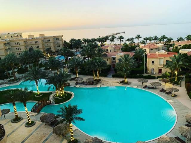 PALMA RESORT HURGHADA: Sea view luxury 2BD apartment in the first line hotel in Hurghada 