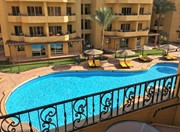 Möbliertes und ausgestattetes 1-Schlafzimmer-Apartment mit Poolblick im Elite-Komplex des British Re