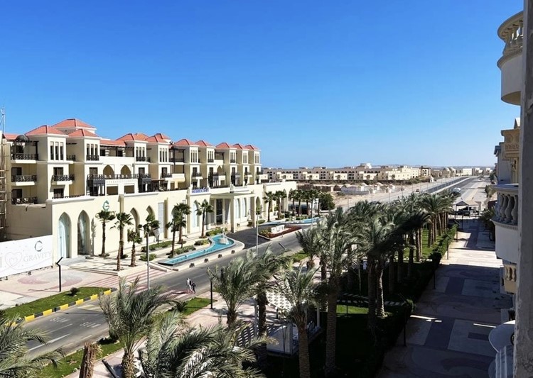 Furnished 1BD apartment for sale front of Gravity Hurghada Hotel, El Mamsha. 5 min walk to the sea